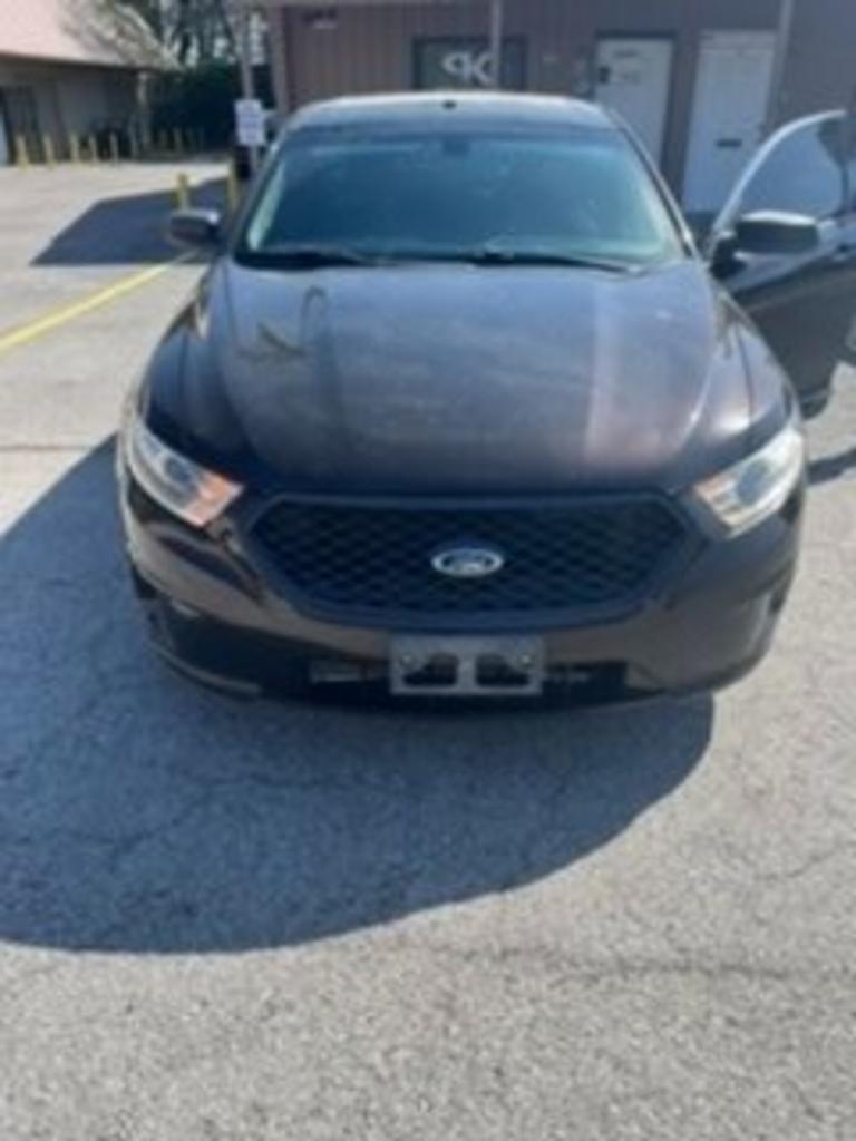 2013 Ford Taurus's photo